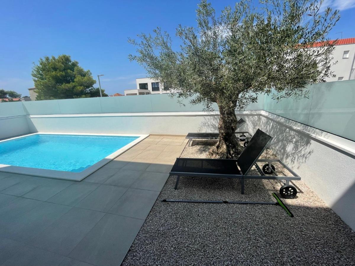 Villa Dea - Dein Rueckzugsort Am Meer Mit Beheiztem Pool Vrsi Exterior photo