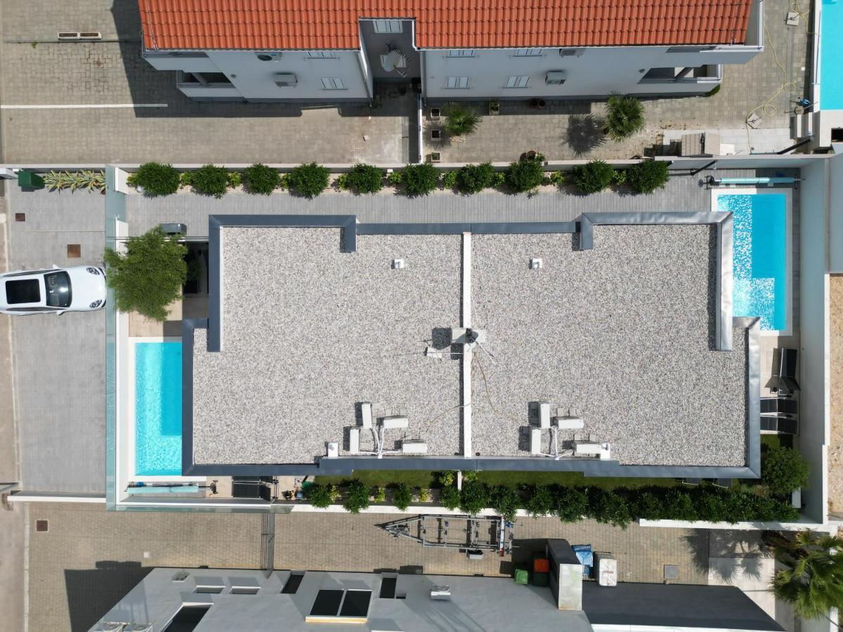 Villa Dea - Dein Rueckzugsort Am Meer Mit Beheiztem Pool Vrsi Exterior photo